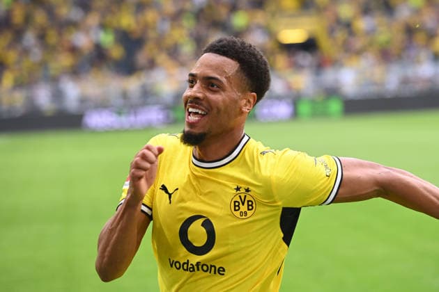 Felix NMECHA (DO) jubelt nach seinem Tor zum 3-0, Jubel, jubeln, Freude, cheers, Fussball 1. Bundesliga, 3.Spieltag, matchday3, Spieltag3, Borussia Dortmund (DO) - SC Paderborn (PB) 3-0 am 12.09.2026 in Dortmund Deutschland. DFL regulations prohibit any use of photographs as image sequences and or quasi-video Â *** Felix NMECHA DO celebrates after scoring the 3-0 goal; celebration, cheering, joy, cheers, soccer, Bundesliga 1, Matchday 3, matchday3, Spieltag3, Borussia Dortmund vs. SC Paderborn 3–0 on September 12, 2026, in Dortmund, Germany. DFL regulations prohibit any use of photographs as image sequences and or quasi-video.