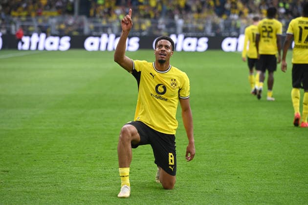 Felix NMECHA (DO) jubelt nach seinem Tor zum 2-0, Jubel, jubeln, Freude, cheers, Fussball 1. Bundesliga, 3.Spieltag, matchday3, Spieltag3, Borussia Dortmund (DO) - SC Paderborn (PB) 3-0 am 12.09.2026 in Dortmund Deutschland. DFL regulations prohibit any use of photographs as image sequences and or quasi-video Â *** Felix NMECHA DO celebrates after scoring the 2-0 goal; celebration, cheering, joy, cheers, Soccer 1 Bundesliga, Matchday 3, matchday3, Spieltag3, Borussia Dortmund vs. SC Paderborn 3–0 on September 12, 2026, in Dortmund, Germany. DFL regulations prohibit any use of photographs as image sequences and or quasi-video.