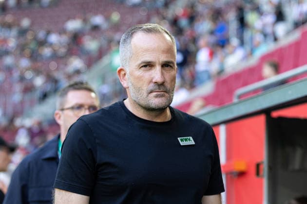 Deutschland: FC Augsburg vs Bayer 04 Leverkusen, 1. Bundesliga, Saison 2026 27, WWK Arena (Augsburg): Manuel Baum, (Trainer, FC Augsburg), Portraitfoto, Portrait, Einzelaufnahme, Porträt Augsburg WWK Arena Bayern Deutschland *** Germany: FC Augsburg vs. Bayer 04 Leverkusen, Bundesliga 1, 2026–27 Season, WWK Arena, Augsburg; Manuel Baum, Coach, FC Augsburg; portrait photo, portrait, individual shot, portrait, Augsburg, WWK Arena, Bavaria, Germany Copyright: xBenedictxChristx