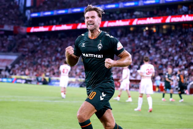 FUELLKRUG Niclas Team Werder Bremen jubelt nach seinem Tor zum 1 : 1 Ausgleich DFL Fussball Bundesliga Saison 2026 - 2027 Spiel 1.FC Koeln - Werder Bremen 1 : 1 am 12. 09 .2026 in Koeln DFL REGULATIONS PROHIBIT ANY USE OF PHOTOGRAPHS as IMAGE SEQUENCES and or QUASI-VIDEO *** FUELLKRUG Niclas of Werder Bremen celebrates after scoring the 1–1 equalizer in the DFL Bundesliga 2026–2027 season, Match 1: FC Cologne vs. Werder Bremen (1–1) on September 12, 2026, in Cologne. DFL REGULATIONS PROHIBIT ANY USE OF PHOTOGRAPHS as IMAGE SEQUENCES and or QUASI-VIDEO Copyright: xLacixPerenyix