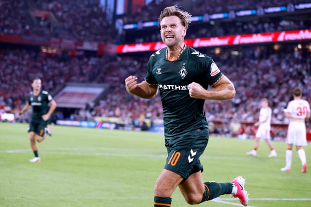 FUELLKRUG Niclas Team Werder Bremen jubelt nach seinem Tor zum 1 : 1 Ausgleich DFL Fussball Bundesliga Saison 2026 - 2027 Spiel 1.FC Koeln - Werder Bremen 1 : 1 am 12. 09 .2026 in Koeln DFL REGULATIONS PROHIBIT ANY USE OF PHOTOGRAPHS as IMAGE SEQUENCES and or QUASI-VIDEO *** FUELLKRUG Niclas of Werder Bremen celebrates after scoring the 1–1 equalizer in the DFL Bundesliga 2026–2027 season, Match 1: FC Cologne vs. Werder Bremen (1–1) on September 12, 2026, in Cologne. DFL REGULATIONS PROHIBIT ANY USE OF PHOTOGRAPHS as IMAGE SEQUENCES and or QUASI-VIDEO Copyright: xLacixPerenyix