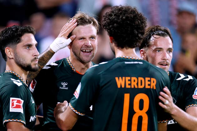 FUELLKRUG Niclas Team Werder Bremen jubelt nach seinem Tor zum 1 : 1 Ausgleich DFL Fussball Bundesliga Saison 2026 - 2027 Spiel 1.FC Koeln - Werder Bremen 1 : 1 am 12. 09 .2026 in Koeln DFL REGULATIONS PROHIBIT ANY USE OF PHOTOGRAPHS as IMAGE SEQUENCES and or QUASI-VIDEO *** FUELLKRUG Niclas of Werder Bremen celebrates after scoring the 1–1 equalizer in the DFL Bundesliga 2026–2027 season, Match 1: FC Cologne vs. Werder Bremen (1–1) on September 12, 2026, in Cologne. DFL REGULATIONS PROHIBIT ANY USE OF PHOTOGRAPHS AS IMAGE SEQUENCES AND OR QUASI-VIDEO Copyright: xLacixPerenyix