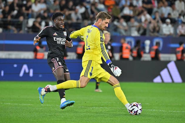 Ligue 1 McDonald s 2026 27, Paris FC vs Olympique Lyonnais, Football Goalkeeper Kevin Trapp of Paris FC during the Ligue 1 McDonald s 2026 27 match between Paris FC and Olympique Lyonnais at Stade Jean Bouin on September 12, 2026 in Paris, France. Paris Stade Jean Bouin France