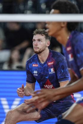 Turkiye v France - CEV EuroVolley 2026 Men CLUJ-NAPOCA, ROMANIA - SEPTEMBER 12: France’s Mathis Henno (15) plays during the CEV EuroVolley 2026 Pool D match between Turkiye and France at BT Arena in Cluj-Napoca, Romania, on September 12, 2026. Osmancan Gurdogan Anadolu Cluj Romania. Editorial use only. Please get in touch for any other usage.  Copyright: x2026xAnadoluxOsmancanxGurdoganx