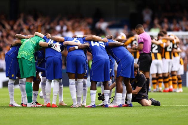 Chelsea v Hull City 12 September 2026, London - Premier League Football - Chelsea v Hull City - The Chelsea team huddle - Photo: Jacques Feeney Offside. London UK Copyright: xJacquesxFeeneyx xOffsidexOffside
