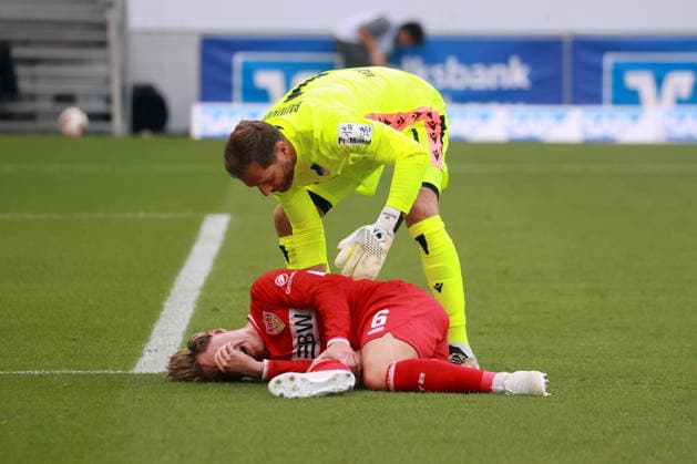 12.09.26 TSG 1899 Hoffenheim - VfB Stuttgart Deutschland, Sinsheim, 12.09.2026, Fussball, Bundesliga, Saison 2026 2027, TSG 1899 Hoffenheim - VfB Stuttgart: v.l. Angelo Stiller (VfB Stuttgart), Oliver Baumann (TSG 1899 Hoffenheim). *** September 12, 2026 TSG 1899 Hoffenheim vs. VfB Stuttgart Germany, Sinsheim, September 12, 2026, Soccer, Bundesliga, 2026–2027 season, TSG 1899 Hoffenheim vs. VfB Stuttgart; from left: Angelo Stiller (VfB Stuttgart), Oliver Baumann (TSG 1899 Hoffenheim)