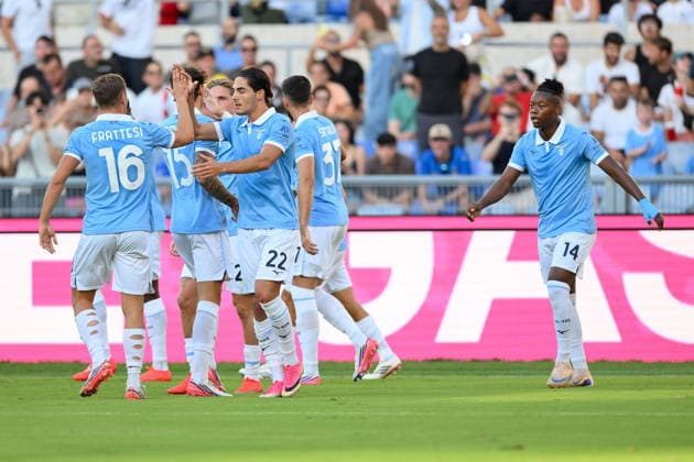 IPA88462511 - Lazio s players celebrate after the 2-0 goal during the Serie A Enilive soccer match between Lazio and Milan at the Olimpico Stadium on September 12, 2026, in Lazio, Milan. During the SS Lazio vs. AC Milan Serie A match in Rome, Italy, on September 12, 2026  Copyright: xRobertoxRamaccia IPAxSportx xx IPA88462511