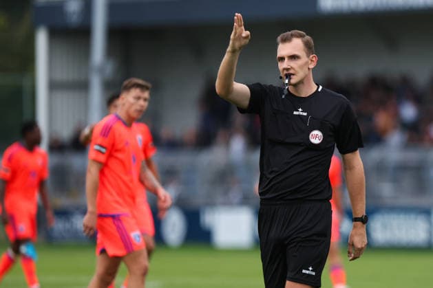 12.09.2026, Fussball, Herren, Regionalliga Nord, 8. Spieltag, BSV Kickers Emden - SSV Jeddeloh II Schiedsrichter Tom-Leon Bender