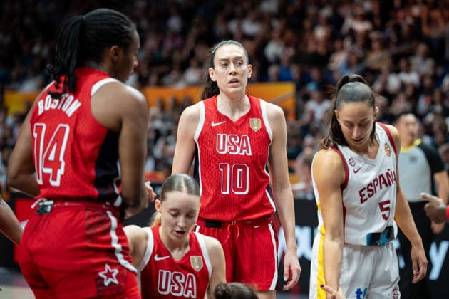 Spain v USA: Semifinal - FIBA Women s Basketball World Cup Germany 2026 Breanna Stewart plays during the FIBA Women s Basketball World Cup 2026 semi-finals match between Spain and the United States in Berlin, Germany, on September 12, 2026. Berlin Germany  Copyright: xMarcinxGolbax originalFilename:golba-spainvus260912_npeZS.jpg
