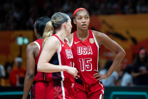 Spain v USA: Semifinal - FIBA Women s Basketball World Cup Germany 2026 Angel Reese plays during the FIBA Women s Basketball World Cup 2026 semi-finals match between Spain and United States in Berlin, Germany, on September 12, 2026. Berlin Germany  Copyright: xMarcinxGolbax originalFilename:golba-spainvus260912_npq4M.jpg