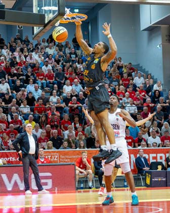 Alexander Williams (GIESSEN 46ers, 06), Nighael Ceaser (NINERS Chemnitz, 22), Giessen 46ers vs. Niners Chemnitz, Basketball, Netto BBL Pokal, DBB Pokal, 1. Spieltag, Spielzeit 2026 2027, 12.09.2026 Giessen 46ers vs. Niners Chemnitz, Basketball, Netto BBL Pokal, DBB Pokal, 1. Spieltag, Spielzeit 2026 2027, 12.09.2026 Ostpreussenviertel Copyright: xEibner-Pressefoto JoergxHeinrichx EP_JHR