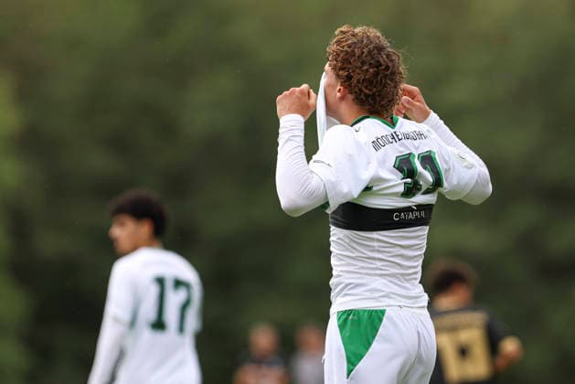 Simon Neugebauer (Borussia Moenchengladbach) ist enttaeuscht waehrend des Spiels der A-Junioren Bundesliga zwischen SV Elversberg und Borussia Moenchengladbach, am Jungenwald am 13. September 2026 in Puettlingen, Deutschland. (Foto von Oliver Kaelke DeFodi Images) +++ Simon Neugebauer (Borussia Moenchengladbach) looks dejected during the under 19 Bundesliga match between SV Elversberg and Borussia Moenchengladbach at am Jungenwald on September 13, 2026 in Puettlingen, Germany. (Photo by Oliver Kaelke DeFodi Images) DFB DFL REGULATIONS PROHIBIT ANY USE OF PHOTOGRAPHS AS IMAGE SEQUENCES AND OR QUASI-VIDEO. (Photo by Oliver Kaelke DeFodi Images) -