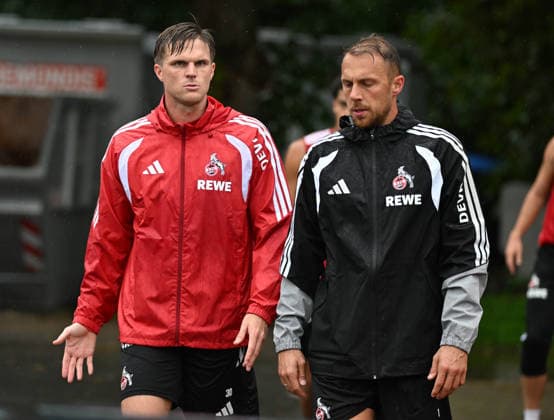 13.09.2026, xophax, Fussball 1.Bundesliga, 1.FC Koeln Training nach dem Werder Spiel. Marius Bülter ( 1.FC Köln ) , links und Marvin Schwäbe , rechts ( 1.FC Köln ) (DFL DFB REGULATIONS PROHIBIT ANY USE OF PHOTOGRAPHS as IMAGE SEQUENCES and or QUASI-VIDEO) Koeln