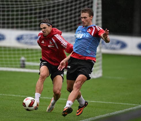 13.09.2026, xophax, Fussball 1.Bundesliga, 1.FC Koeln Training nach dem Werder Spiel. Joel Schmied , links und Sebastian Sebulonsen ( beide 1.FC Köln ) (DFL DFB REGULATIONS PROHIBIT ANY USE OF PHOTOGRAPHS as IMAGE SEQUENCES and or QUASI-VIDEO) Koeln