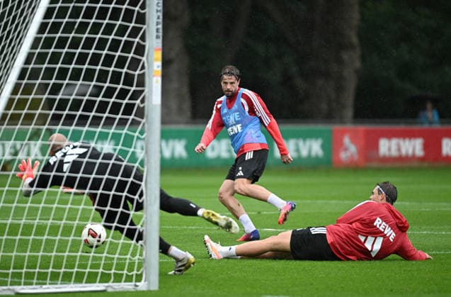 13.09.2026, xophax, Fussball 1.Bundesliga, 1.FC Koeln Training nach dem Werder Spiel. Imad Rondic , mitte ( 1.FC Köln ) (DFL DFB REGULATIONS PROHIBIT ANY USE OF PHOTOGRAPHS as IMAGE SEQUENCES and or QUASI-VIDEO) Koeln
