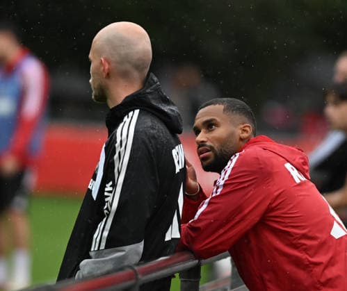 13.09.2026, xophax, Fussball 1.Bundesliga, 1.FC Koeln Training nach dem Werder Spiel. Trainer Rene Wagner ( 1.FC Köln ) , links und Linton Maina , rechts ( 1.FC Köln ) (DFL DFB REGULATIONS PROHIBIT ANY USE OF PHOTOGRAPHS as IMAGE SEQUENCES and or QUASI-VIDEO) Koeln