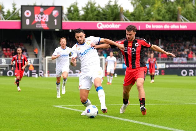 Eredivisie: Excelsior Rotterdam v FC Utrecht Rotterdam - Nikolaos Panagiotou of FC Utrecht battles for possession with Aymen Sliti of Excelsior Rotterdam during the sixth competition round of the 2026 2027 Eredivisie season. The match is set between Excelsior Rotterdam and FC Utrecht at Stadion Woudestein on 13 September 2026 in Rotterdam, Netherlands. (Hero Images Nick Koole) Copyright: xNickxKoolex