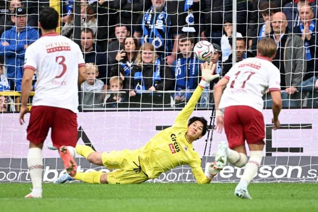 Antwerp s goalkeeper Taishi Brandon Nozawa is pictured in action during a soccer match between Club Brugge and Royal Antwerp FC, Sunday 13 September 2026 in Brugge, on day 6 of the 2026-2027 Jupiler Pro League first division of the Belgian championship. MAARTENxSTRAETEMANS  x186196612x