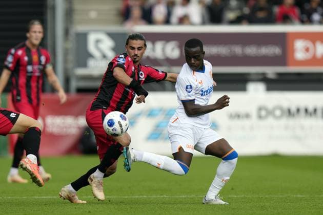 ROTTERDAM - (lr) Irakli Yegoian of Excelsior Rotterdam, Yoann Cathline of FC Utrecht during the Dutch Eredivisie match between Excelsior and FC Utrecht at Woudestein Stadium on 13 September 2026 in Rotterdam, the Netherlands. TOBIAS KLEUVER ANP Eredivisie 2026 27 xVIxANPxSportx xxANPxIVx 568472707 originalFilename: 568472707.jpg