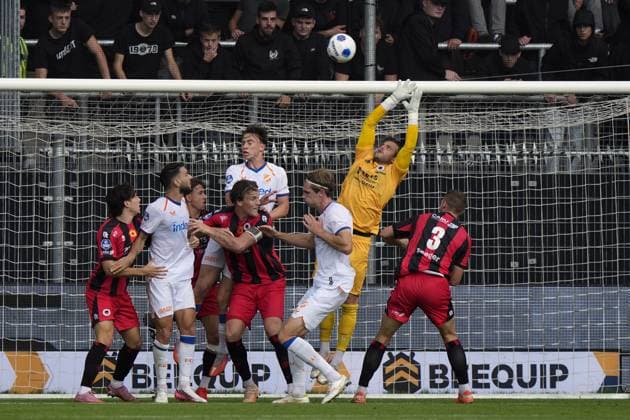 ROTTERDAM - Excelsior Rotterdam goalkeeper Stijn van Gassel during the Dutch Eredivisie match between Excelsior and FC Utrecht at Woudestein Stadium on September 13, 2026 in Rotterdam, the Netherlands. TOBIAS KLEUVER ANP Eredivisie 2026 27 xVIxANPxSportx xxANPxIVx 568472792 originalFilename: 568472792.jpg