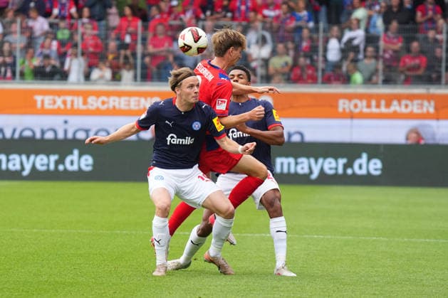 2. Liga, Spieltag 5, Saison 2026 27, FC Heidenheim - Holstein Kiel Patrick Mainka (FC Heidenheim), Jonas Therkelsen (Holstein Kiel) - FC Heidenheim - Holstein Kiel 2. Liga, Spieltag 5, Saison 2026 27, FC Heidenheim - Holstein Kiel Deutschland, Heidenheim, Voith Arena, 13.09.2026