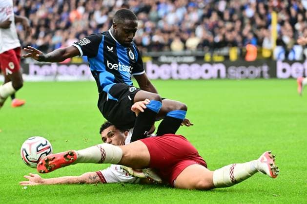Club Brugge v Royal Antwerp FC - Jupiler Pro League BRUGGE, BELGIUM - SEPTEMBER 13 : Forbs Carlos forward of Club Brugge and Cortes Alvaro defender of Royal Antwerp FC battle for the ball during the Jupiler Pro League match between Club Brugge and Royal Antwerp FC on September 13, 2026 in Brugge, Belgium, 13 09 2026 Brugge Belgium  Copyright: xPeterxDexVoechtx