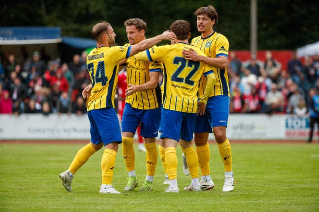 Torjubel 0:1 mit Torschütze nr.22 Dorian Cevis (Lok) ; GER, Greifswalder FC vs. 1. FC Lok Leipzig, Fußball, Männer, Regionalliga Nordost, 8.Spieltag, Spielzeit 2026 2027, 13.09.2026 Greifswald Volksstadion Mecklenburg - Vorpommern Deutschland