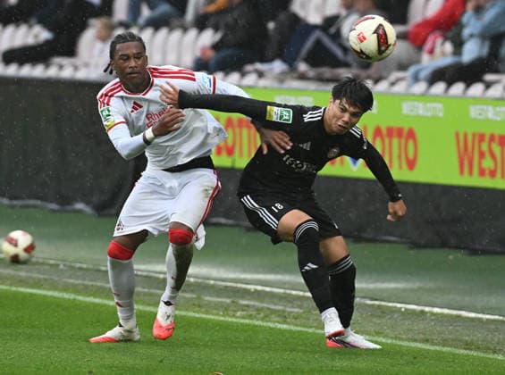 13.09.2026, xophax, Fussball Regionalliga West 26 27 1.FC Köln U23 gegen SV Bergisch Gladbach . Reigan Heskey ( 1.FC Köln ) , links und Fabian Fricke Bergisch Gladbach ) , rechts (DFL DFB REGULATIONS PROHIBIT ANY USE OF PHOTOGRAPHS as IMAGE SEQUENCES and or QUASI-VIDEO) Koeln