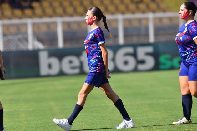 Tribute to Lorena Isceri against violence against women during the Serie A Enilive match between US Lecce and Monza at the Via del Mare Stadium in Lecce, Italy, Sunday, September 13, 2026. ( Foto Giovanni Evangelista LaPresse)  Copyright: xGiovannixEvangelista LaPressex