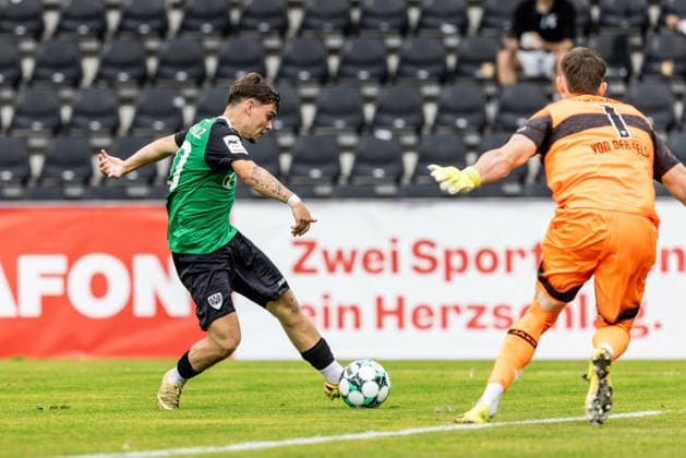 VfB Stuttgart II vs. SC Preussen Muenster, Fussball, 3. Liga, 5. Spieltag, WIRmachenDRUCK Arena Großaspach 13.09.26 vergenene Torchance Marvin Schulz (SC Preussen Muenster, 30) VfB Stuttgart II vs. SC Preussen Muenster, Fussball, 3. Liga, 5. Spieltag, WIRmachenDRUCK Arena Großaspach 13.09.26 Foto: Lucca Fundel Großaspach WIRmachenDRUCK Arena Baden-Württemberg Deutschland