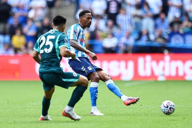 Ethan Pinnock of Coventry City in action Coventry City v Brighton and Hove Albion, Premier League, Football, Football, Coventry Building Society Arena, Coventry, UK - 13 Sep 2026Coventry Coventry Building Society Arena United Kingdom EDITORIAL USE ONLY No use with unauthorised audio, video, data, fixture lists, club league logos or live services. Online in-match use limited to 120 images, no video emulation. No use in betting, games or single club league player publications.  Copyright: xMichaelxZemanek Shutterstockx 17144597bc
