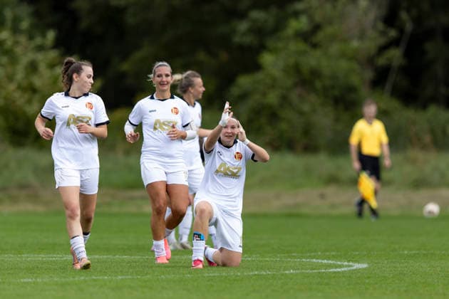 Regionalliga Nordost Frauen: RasenBallsport Leipzig II vs. 1. FFV Erfurt; Leipzig; 13.09.2026 Jubel, Laura Krug ( 11; 1. FFV Erfurt) Regionalliga Nordost Frauen: RasenBallsport Leipzig II vs. 1. FFV Erfurt; Sportanlage Gontardweg GF 1; 13.09.2026 Copyright: xBEAUTIFULxSPORTS Duehringx