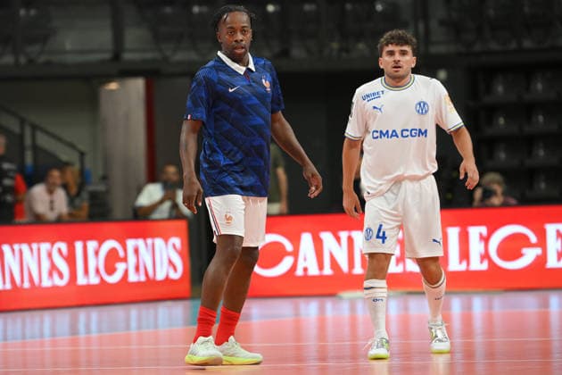 FUTSAL : Cannes Legends - 12 09 2026 Sidney Govou during the second edition of Cannes Legends, on September 12, 2026 at the Palais des Victoires in Cannes (Alpes-Maritimes). CannesFrance  Copyright: xWilliamxCannarellax