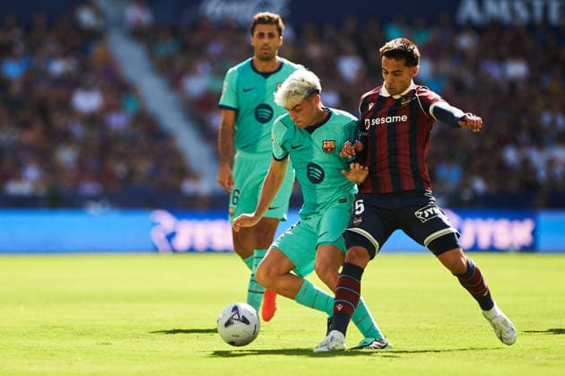 Pedri Gonzalez FC Barcelona, Barca and Hugo Sotelo (Levante UD) during the LaLiga EA Sports match between Levante UD and FC Barcelona at Estadi Ciutat de Valencia on September 13, 2026 in Valencia, Spain. -