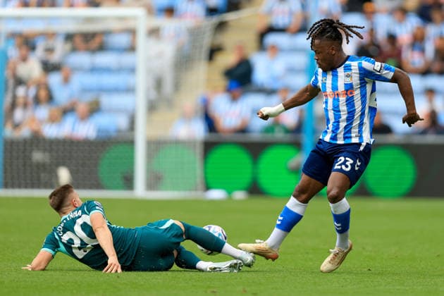 Coventry City v Brighton & and Hove Albion - Premier League 2026 27 Costinha of Brighton and Hove Albion and Brandon Thomas-Asante of Coventry City challenge during the Premier League 2026 27 match between Coventry City and Brighton & Hove Albion at The Coventry Building Society Arena on September 13, 2026 in Coventry, England. WARNING! This Photograph May Only Be Used For Newspaper And Or Magazine Editorial Purposes. May Not Be Used For Publications Involving 1 player, 1 Club Or 1 Competition Without Written Authorisation From Football DataCo Ltd. For Any Queries, Please Contact Football DataCo Ltd on +44 (0) 207 864 9121 Coventry The Coventry Building Society Arena England United Kingdom Copyright: xAllstarxPicturexLibraryxLtdx