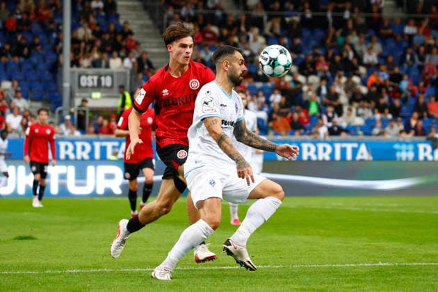 13.09.2026, xavx, Fussball 3.Liga, SV Wehen Wiesbaden - SV Waldhof Mannheim v.l. Ben Nink (SV Wehen Wiesbaden), Goncalo Gregorio (SV Waldhof Mannheim) Wiesbaden