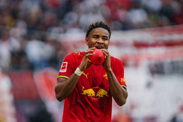 Deutschland: Bundesliga 2026 - 2027, 3. Spieltag - RB Leipzig vs Hamburger SV - Red Bull Arena (Leipzig): Christopher Nkunku (RB Leipzig, 28) Tor, Torjubel, Emotionen, Jubel, Freude, Luftballon Copyright: xTomxLauruschkatx