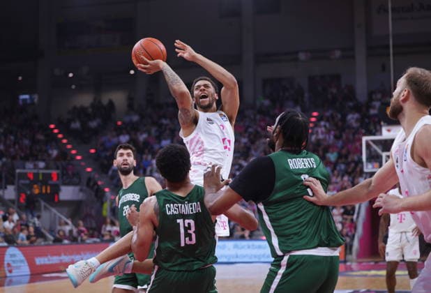 Alijah Comithier Telekom Baskets Bonn Testspiel vs. Nanterre 92 - Saison 2025 26