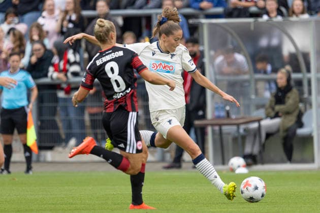 Google Pixel Frauen Bundesliga: Eintracht Frankfurt - TSG Hoffenheim, 13.09.2026 Lisann Kaut (TSG Hoffenheim 4) am Ball, Eintracht Frankfurt - TSG Hoffenheim, Frankfurt, Stadion am Brentanobad, 13.9.2026 Copyright: xBEAUTIFULxSPORTS Gawlikx