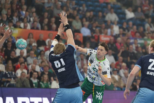 Handball I Herren I Saison 2026 2027 I Bundesliga I 4. Spieltag I Handball Club Hamburg - FRISCH AUF! Göppingen I 13.09.2026 Martin Hovde (81, Handball Club Hamburg) Ole Pregler (23, Frisch Auf Göppingen) Hamburg Alsterdorfer Sporthalle Hamburg Deutschland Copyright: xLobeca RalfxHomburgx