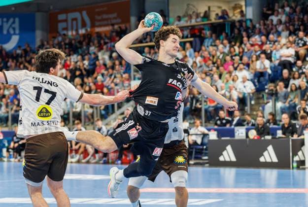 13.09.2026 - Handball - 1. Bundesliga OPEL HBL - Saison 2026 2027 - 04. Spieltag: HC Erlangen Metropolregion Nürnberg HCE - Bergischer HC - DaMa - xdaxmax - Lucca Bialowas (37, HC Erlangen HCE )