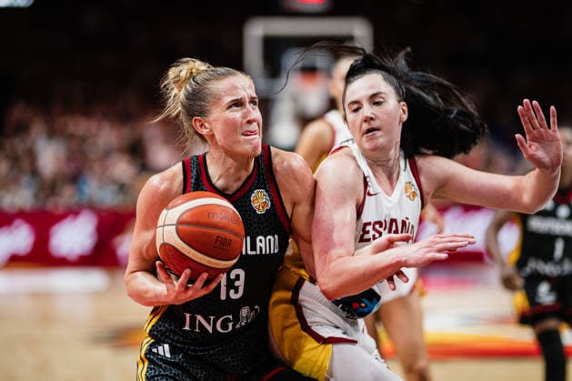 FIBA Women™s Basketball World Cup 2026: Spanien vs. Deutschland, 13.09.2026 Leonie Fiebich (Deutschland, 13), Megan Gustafson (Spanien, 17); Basketball, FIBA Women™s Basketball World Cup 2026, Final Phase, Spiel um Platz 3: Spanien vs. Deutschland am 13.09.2026 in der Uber Arena, Berlin Copyright: xBEAUTIFULxSPORTS Tonhäuserx