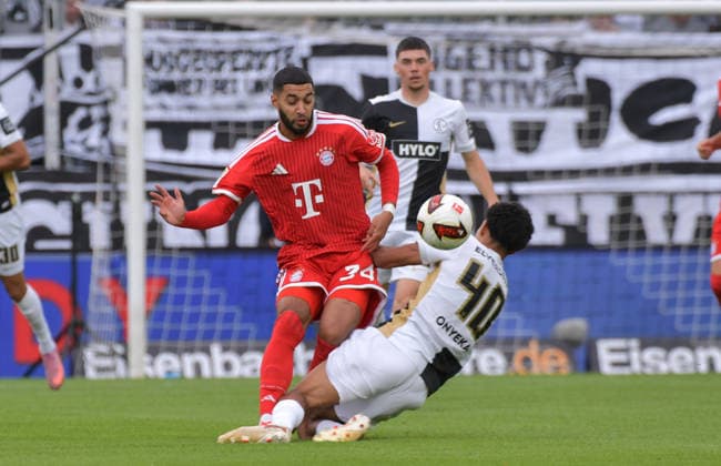 13.09.2026, xblx, Fussball 1.Bundesliga, SV Elversberg - FC Bayern München v.l. Ismael Saibari (FC Bayern Muenchen), Francis Onyeka (SV 07 ELVERSBERG) (DFL DFB REGULATIONS PROHIBIT ANY USE OF PHOTOGRAPHS as IMAGE SEQUENCES and or QUASI-VIDEO) Elversberg
