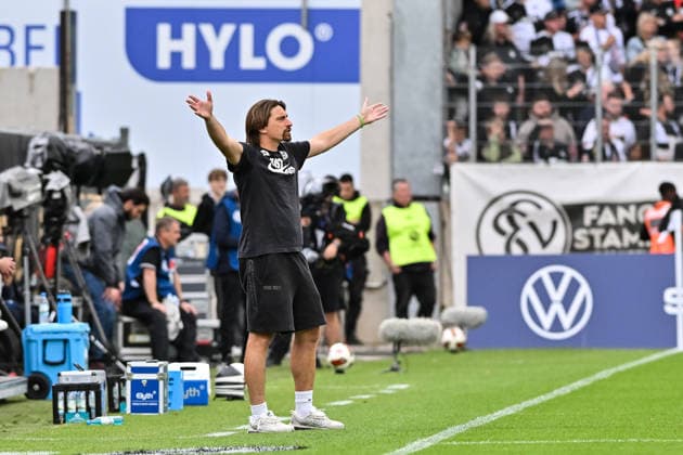 1. Fussball Bundesliga: SV Elversberg - FC Bayern Muenchen, 13.09.2026 ELVERSBERG, GERMANY; 13. SEPTEMBER: im Bild Vincent WAGNER Coach SV Elversberg Einzelfoto Freisteller während dem Match der Bundesliga zwischen der SV Elversberg und dem FC Bayern München am 3. Spieltag in der Ursapharm-Arena an der Kaiserlinde DFL REGULATIONS PROHIBIT ANY USE OF PHOTOGRAPHS AS IMAGE SEQUENCES AND OR QUASI-VIDEO Copyright: xBEAUTIFULxSPORTS Goldbergx