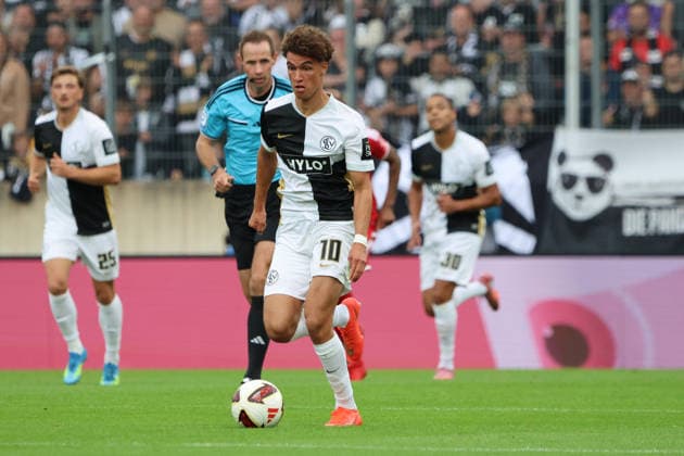 13.09.2026, Fussball, Herren, 1. Bundesliga, Saison 2026 2027, SV 07 Elversberg - FC Bayern München, Noah Darvich (SV 07 Elversberg) Elversberg Ursapharm-Arena an der Kaiserlinde Saarland Deutschland (DEU) Copyright: xFabianxKleerx