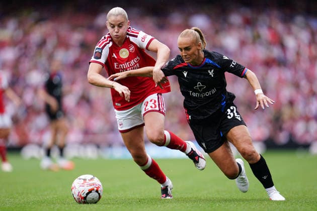 Women s Super League: Arsenal v Crystal Palace Alessia Russo of Arsenal and Molly Bartrip of Crystal Palace battle during the Women s Super League match Arsenal vs Crystal Palace at Emirates, London, United Kingdom on 13 September 2026 (Photo by Harvey Murphy News Images) Copyright: xHarveyxMurphy NewsxImagesx