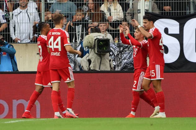 13.09.2026, Fussball, Herren, 1. Bundesliga, Saison 2026 2027, SV 07 Elversberg - FC Bayern München, Torjubel zum 0:1, Torschütze: Lennart Karl (FC Bayern München) Elversberg Ursapharm-Arena an der Kaiserlinde Saarland Deutschland (DEU) Copyright: xFabianxKleerx