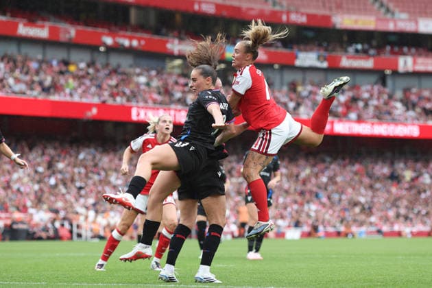 Arsenal v Palace Women 13 September 2026, London - Barclays Women™s Super League Football - Arsenal v Crystal Palace Women - Jamie-Lee Napier of Crystal Palace and Georgia Stanway of Arsenal - Photo: Charlotte Wilson Offside. London UK Copyright: xCharlottexWilsonx xOffsidexOffside
