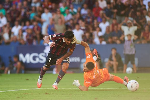 Roger Brugue (Levante UD) scores a goal during the LaLiga EA Sports match between Levante UD and FC Barcelona, Barca at Estadi Ciutat de Valencia on September 13, 2026 in Valencia, Spain. -