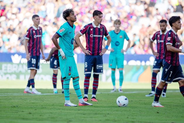 ESP: LaLiga EA Sports UD Levante v FC Barcelona, Barca Lamine Yamal of FC Barcelona scores goal and celebrates during LaLiga EA Sports, between UD Levante v FC Barcelona played at Ciudad de Valencia Stadium in Valencia on September 12, 2026 in Spain; Valencia Spain Futbol Copyright: xAgenciaxLOFx